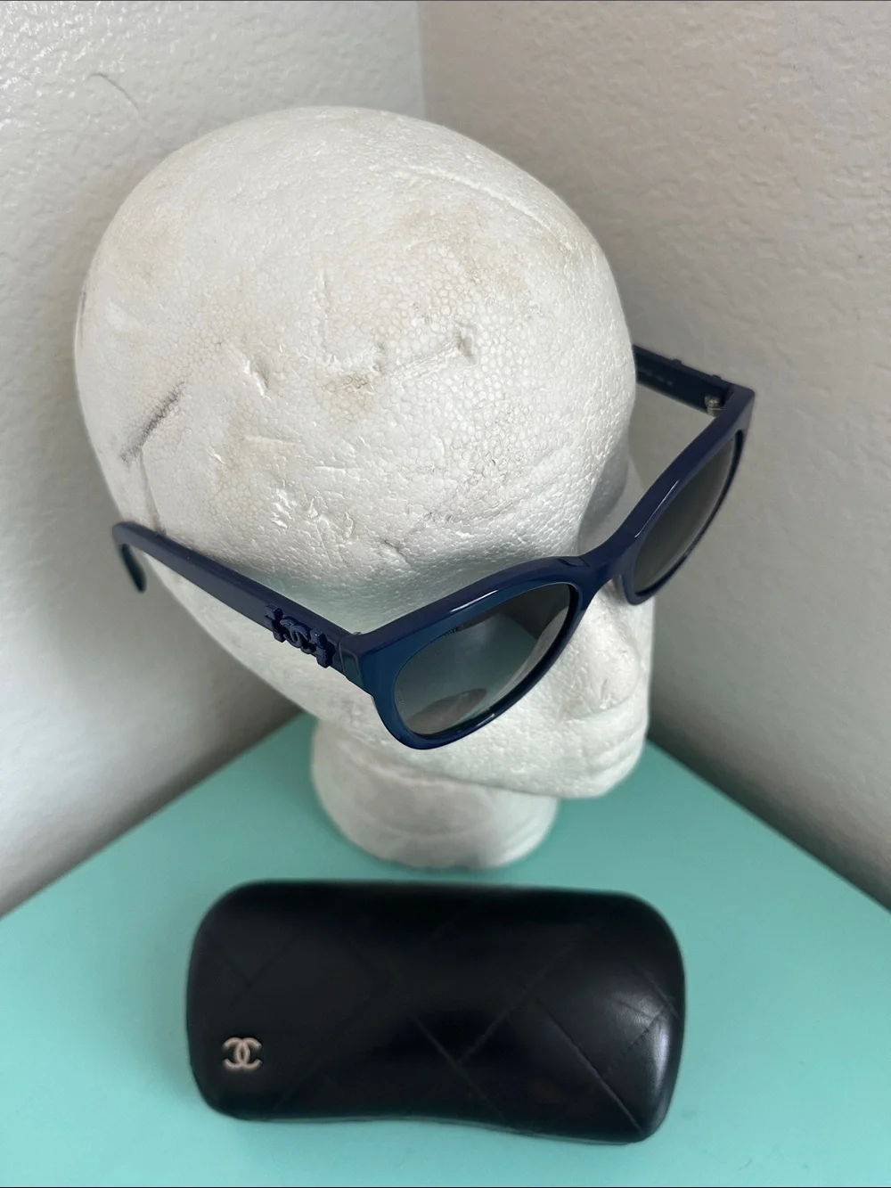 CHANEL Blue Oversized Round Sunglasses with Black Gradient Lenses